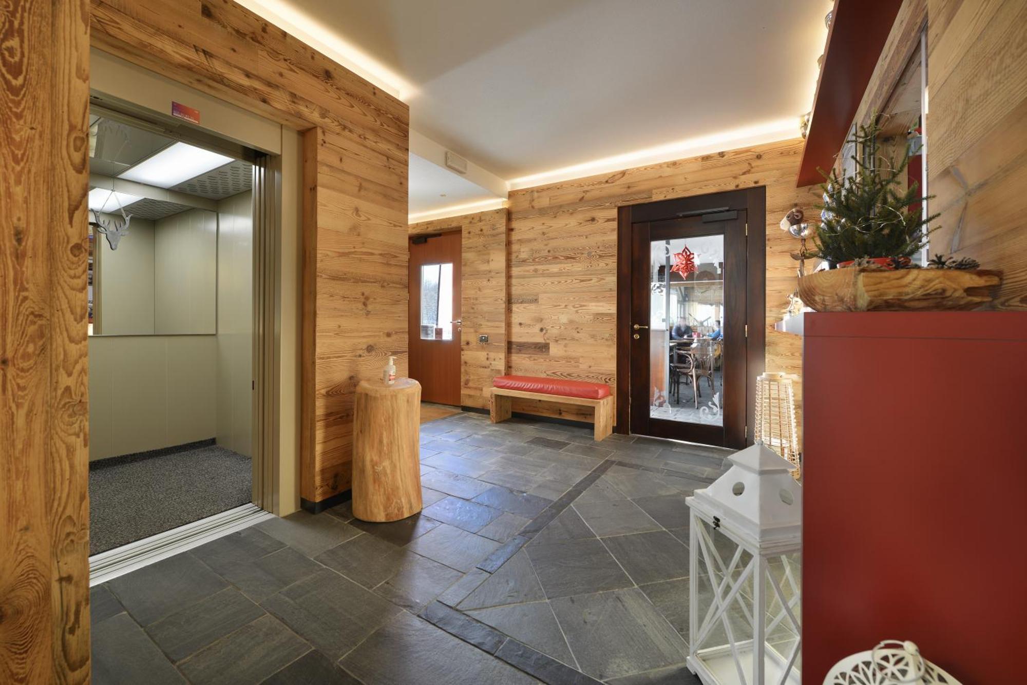 Hotel Tambo Campodolcino Ngoại thất bức ảnh