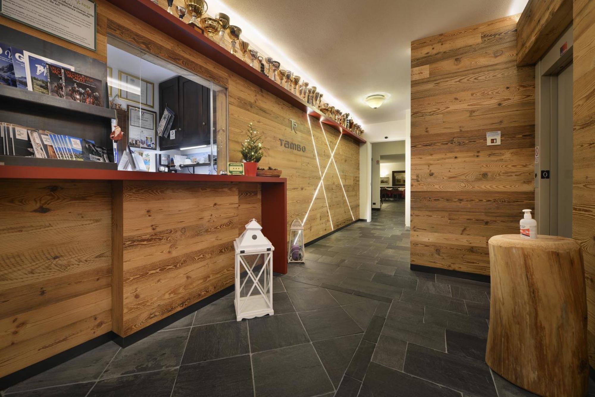 Hotel Tambo Campodolcino Ngoại thất bức ảnh